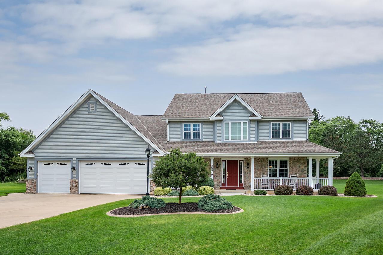 26510 Susie Ct, Norway, WI 53185