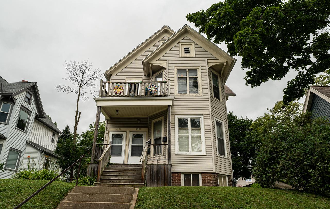 2743 S Logan Ave #2745, Milwaukee, WI 53207
