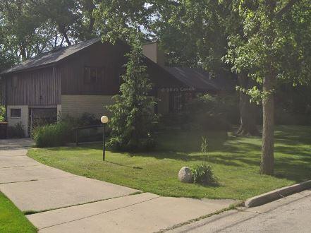 2427 N 120th St., Wauwatosa, WI 53226