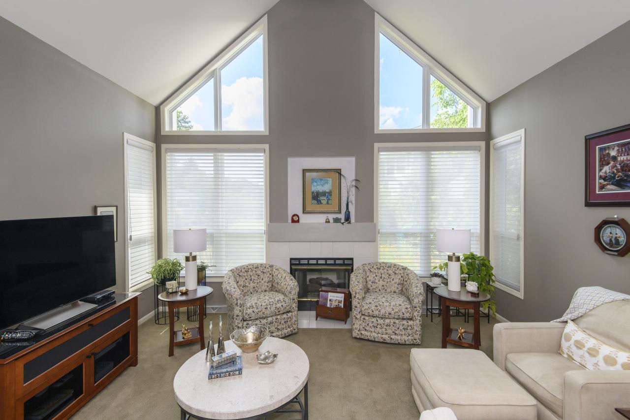 14127 W Waters Way, New Berlin, WI 53151