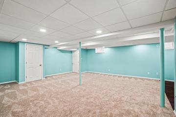 3530 Oakwood Dr, Racine, WI 53406