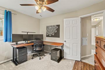 3530 Oakwood Dr, Racine, WI 53406