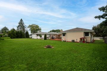 3530 Oakwood Dr, Racine, WI 53406