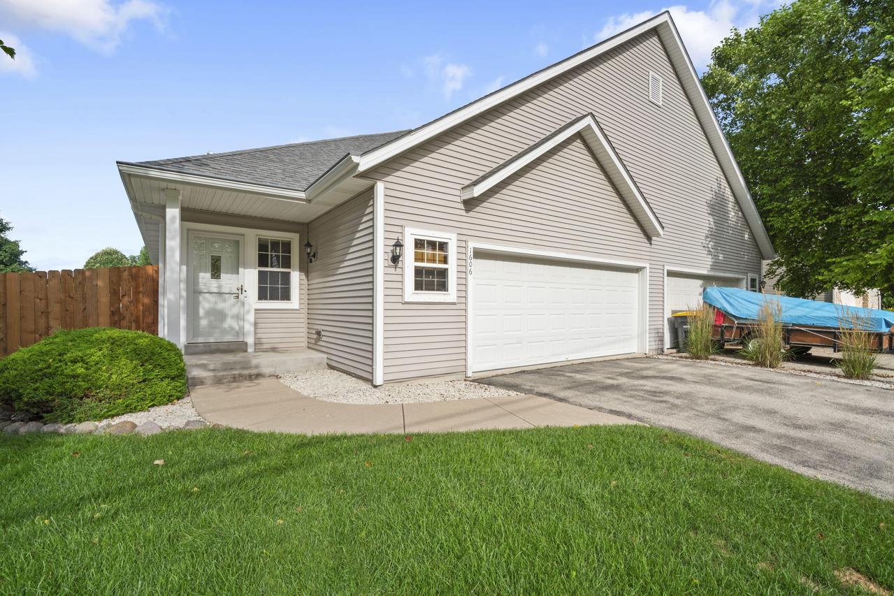1606 S Big Bend, Waukesha, WI 53189