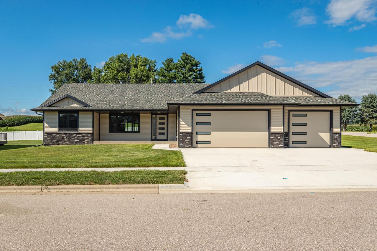 1009 Valley View, Holmen, WI 54636