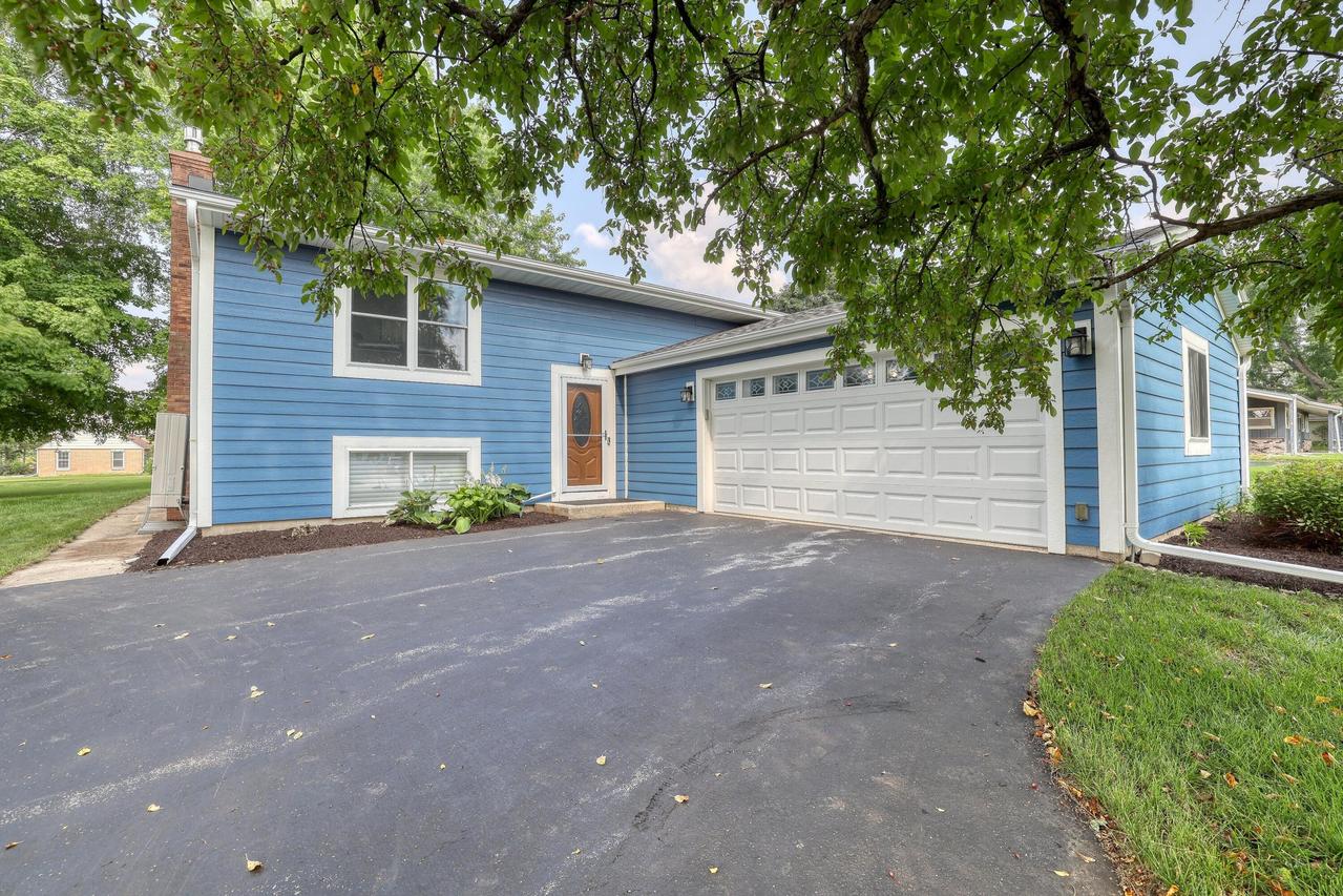 W226N8019 Longview Dr, Lisbon, WI 53089