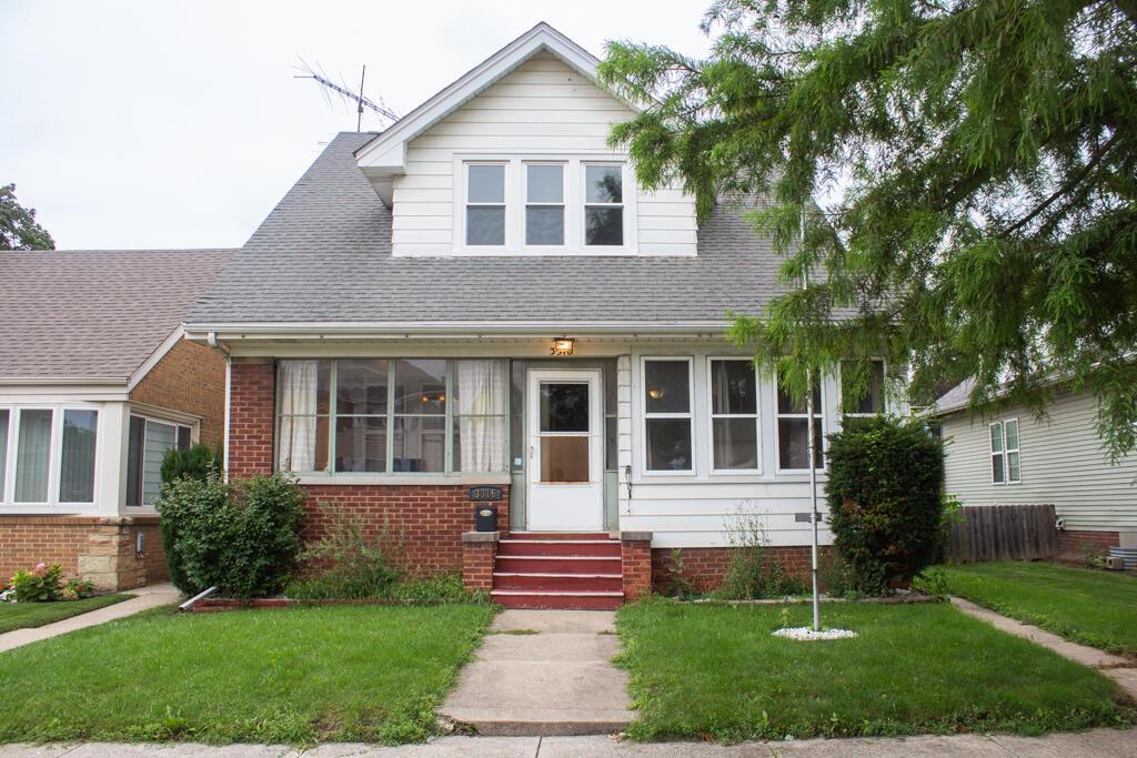 3316 Wright Ave, Racine, WI 53405