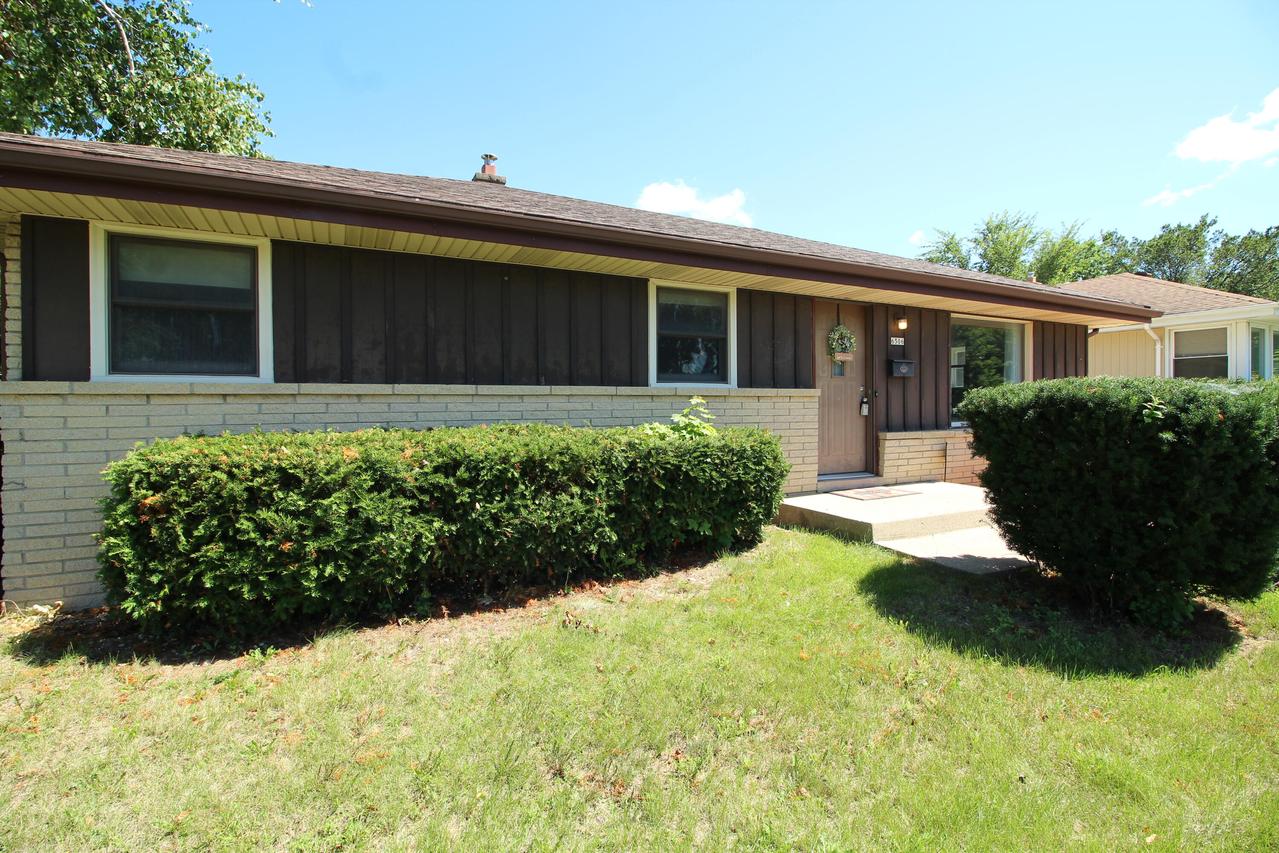 6506 N 84th St, Milwaukee, WI 53224