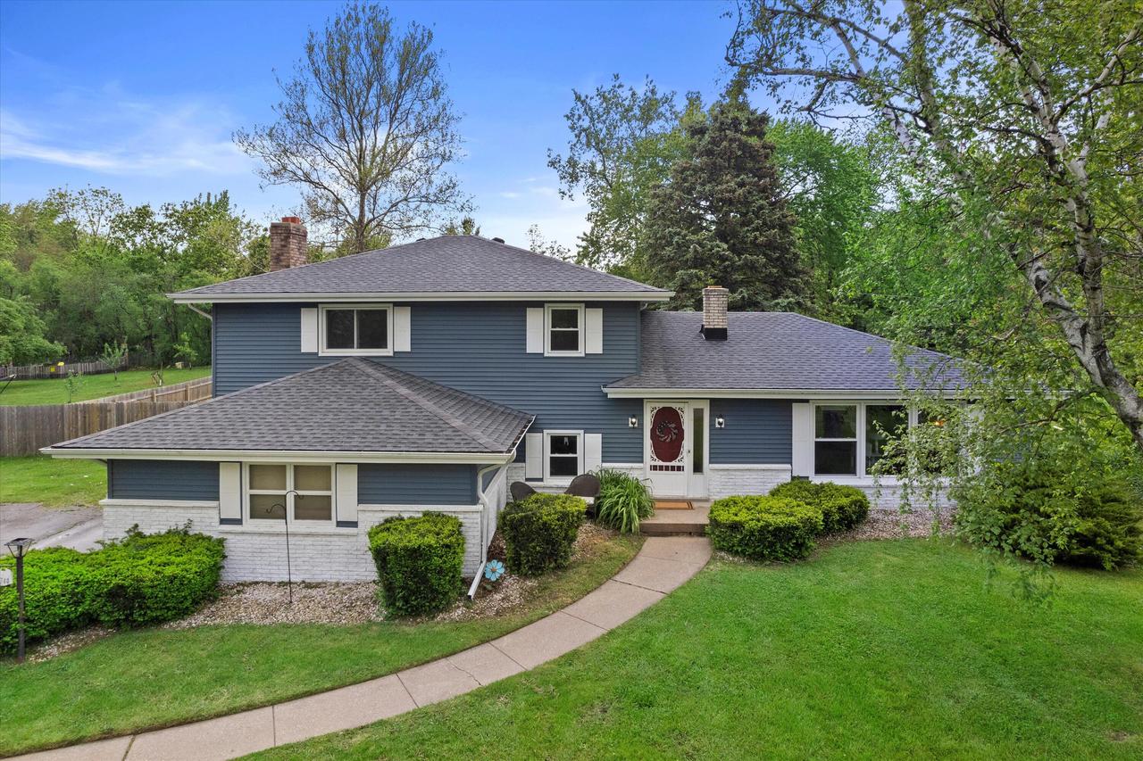5744 Wildwood Dr, Mount Pleasant, WI 53403