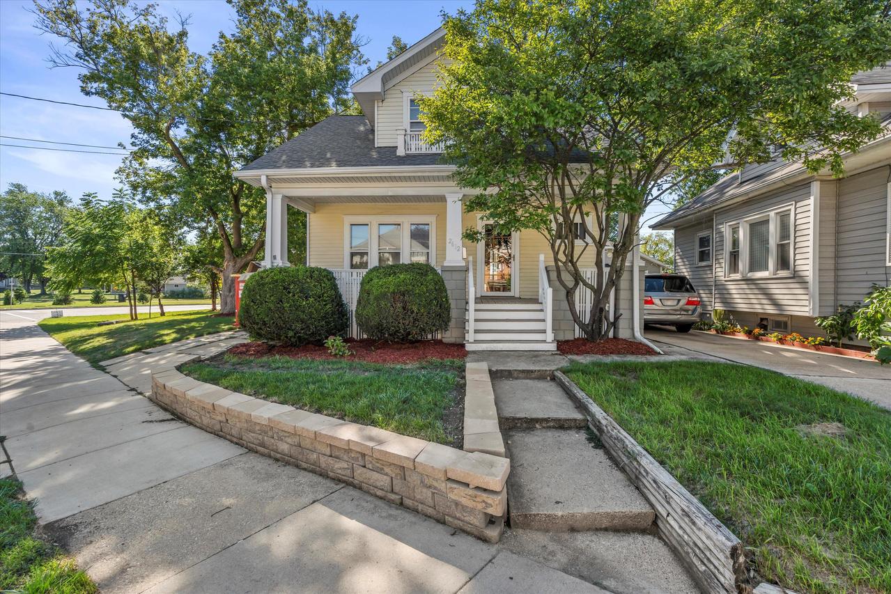 2612 Taylor Ave, Racine, WI 53403