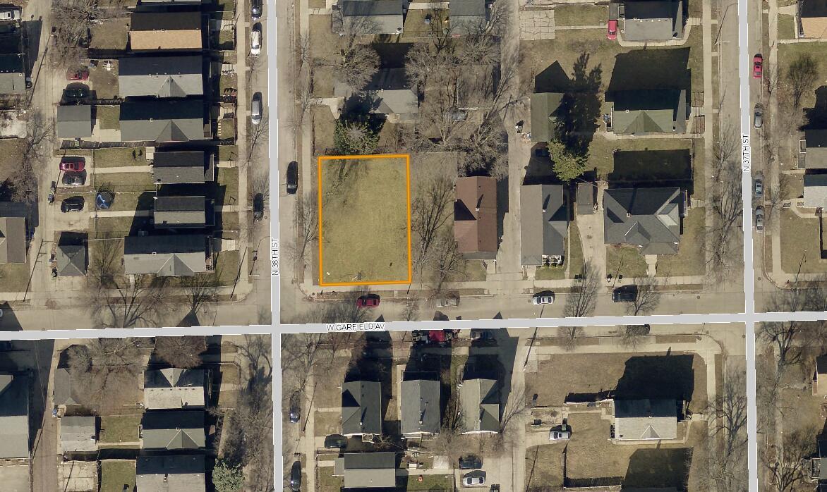 3726 W Garfield Ave, Milwaukee, WI 53208