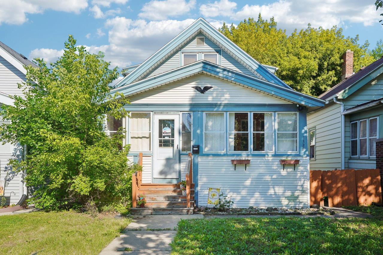 1320 S 77th St #1322, West Allis, WI 53214