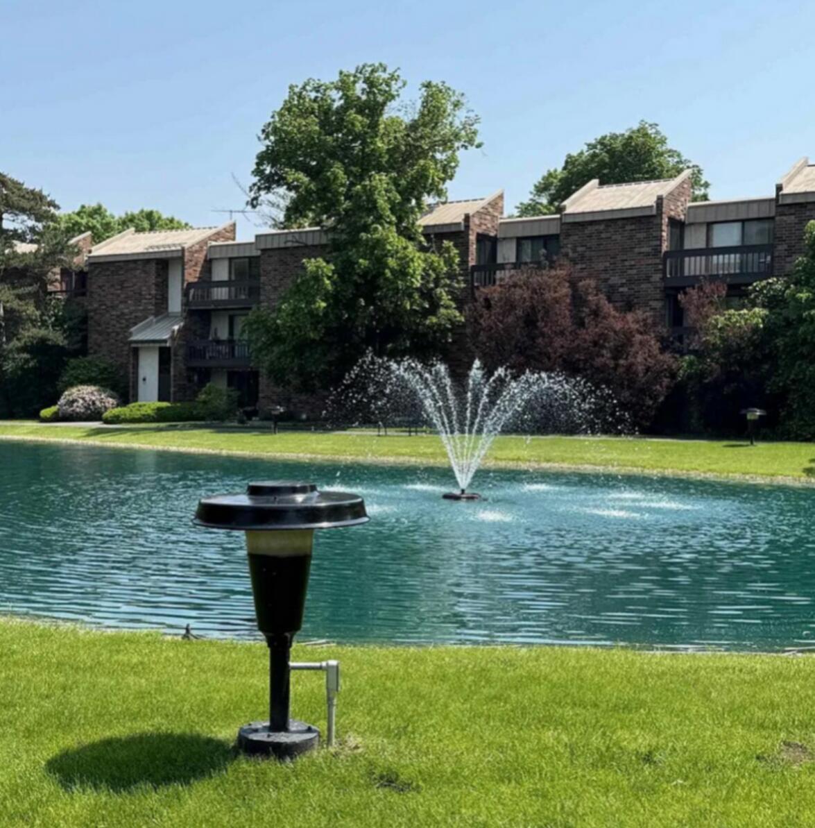 2440 W Good Hope Rd #47, Glendale, WI 53209