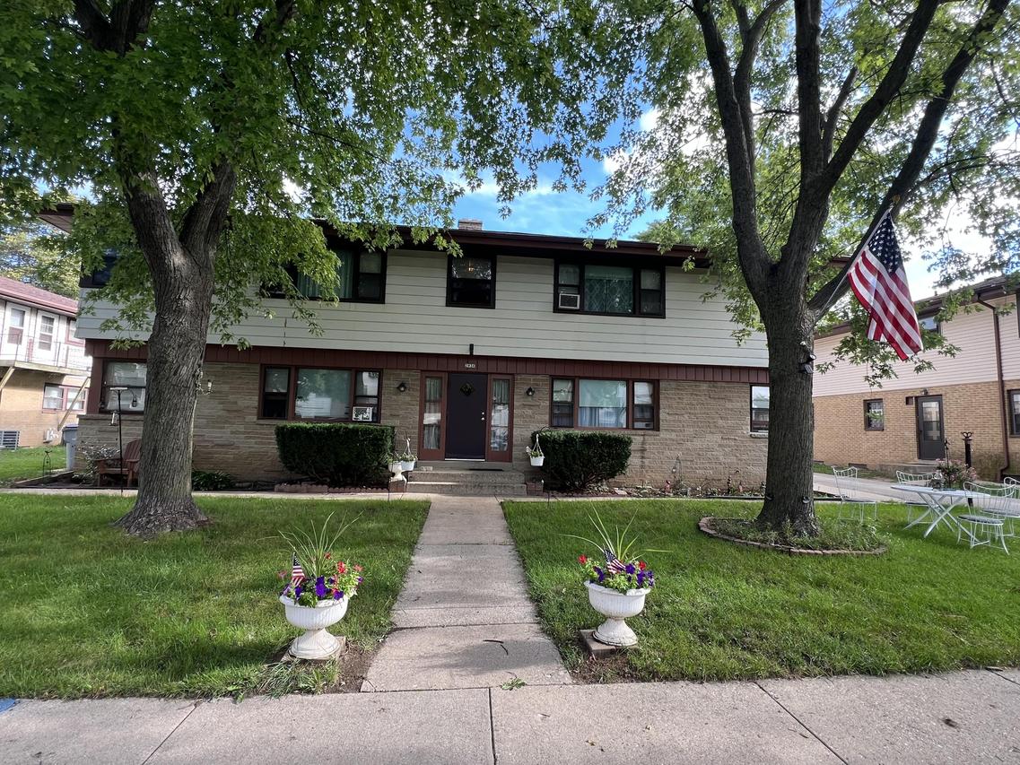 2936 W Parnell Ave, Milwaukee, WI 53221