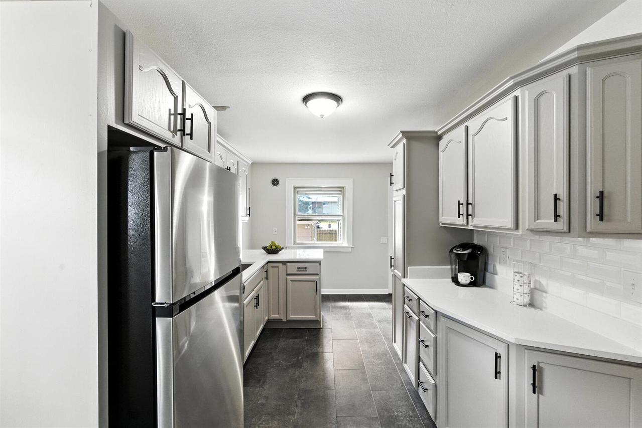 3021 E Vogel Ave, Cudahy, WI 53110