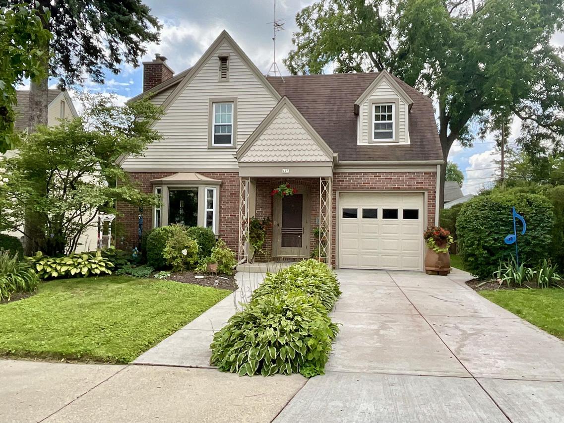 625 Highland Ter, Sheboygan, WI 53083