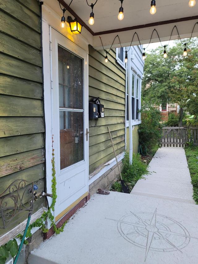 1607 E Newport Ave, Milwaukee, WI 53221