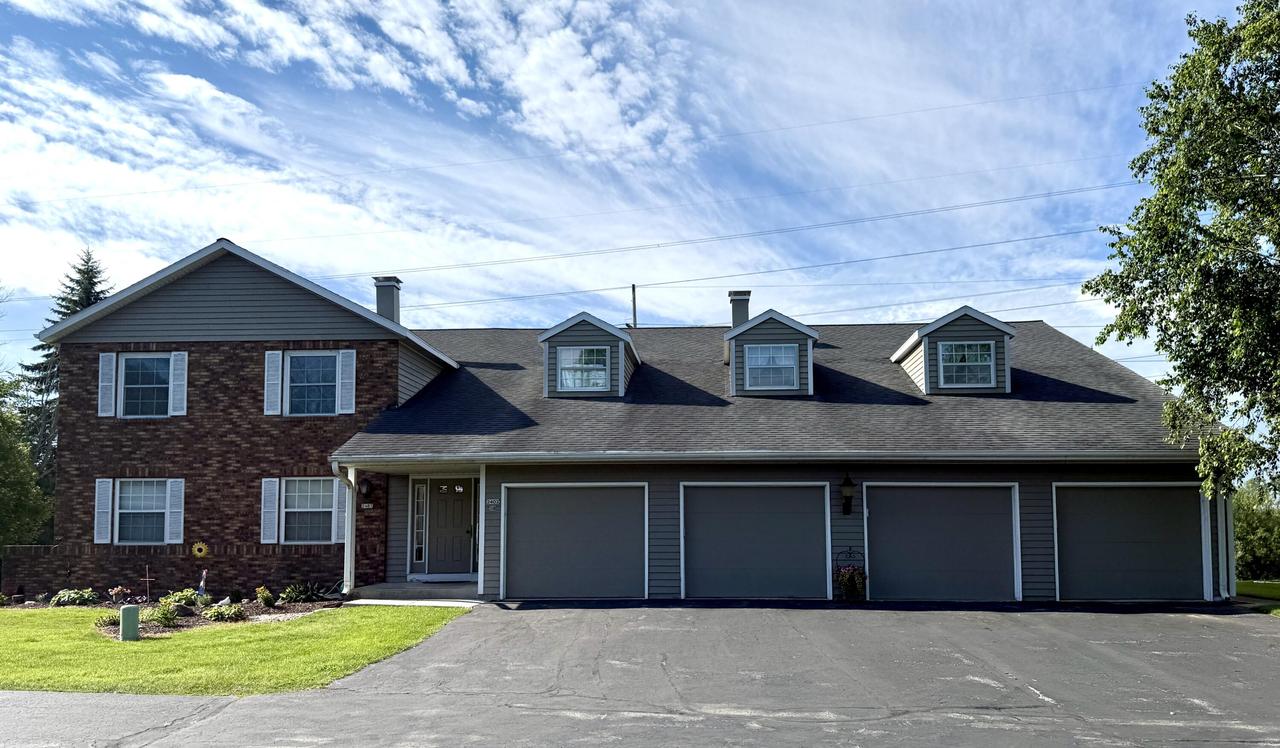 2403 Cross Creek #B, Sheboygan, WI 53081