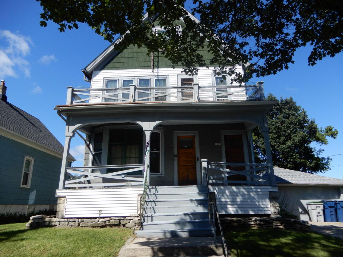 2429 S 34th St #2431, Milwaukee, WI 53215