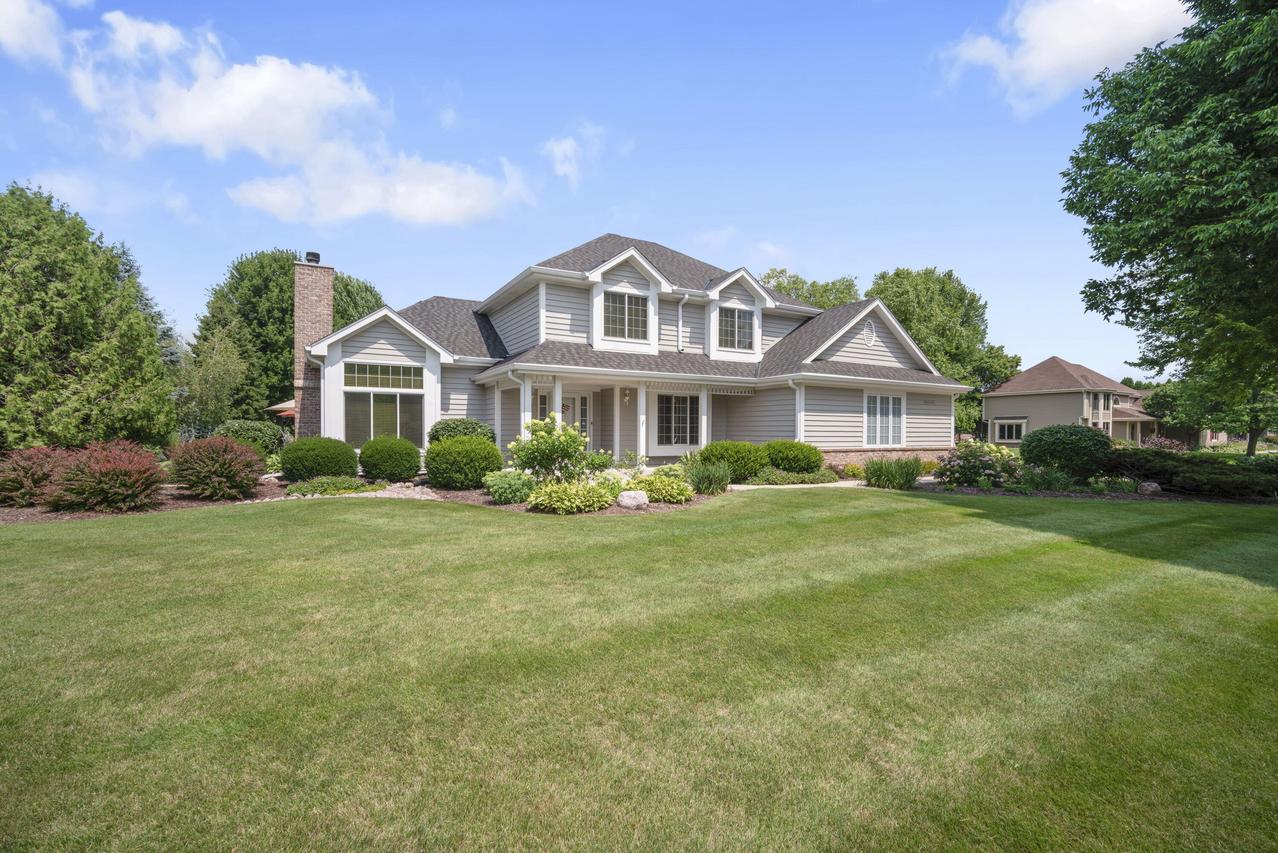 N69W28650 Beverly Ln, Merton, WI 53029