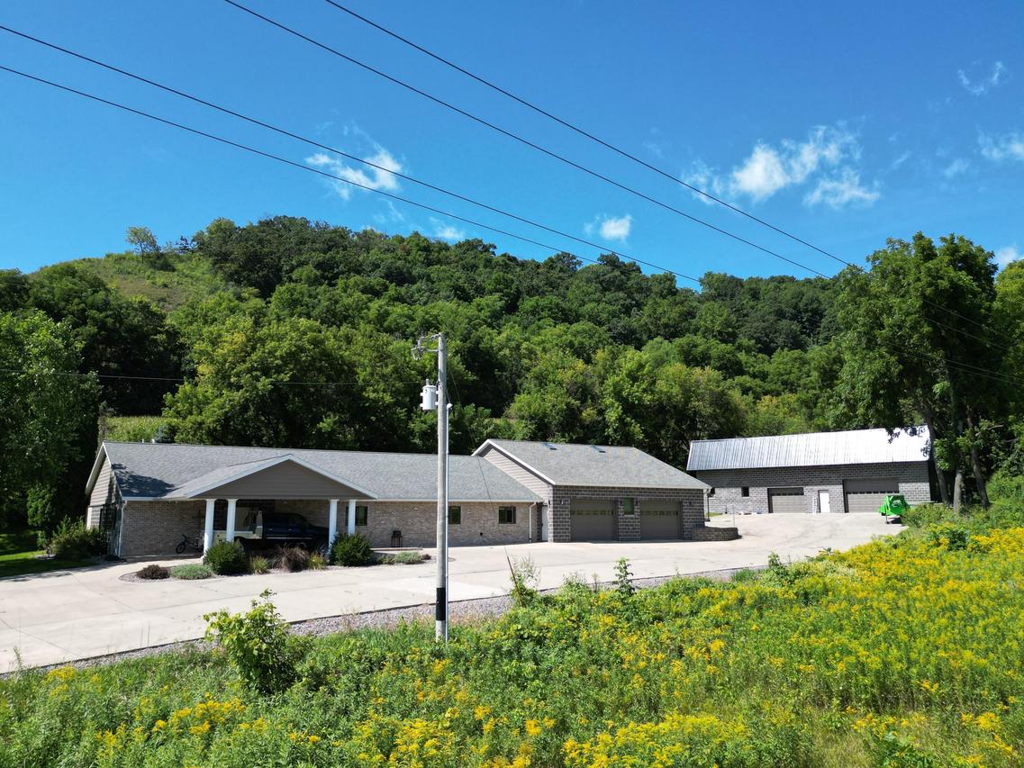 6752 State 44 -, Caledonia, WI 55921