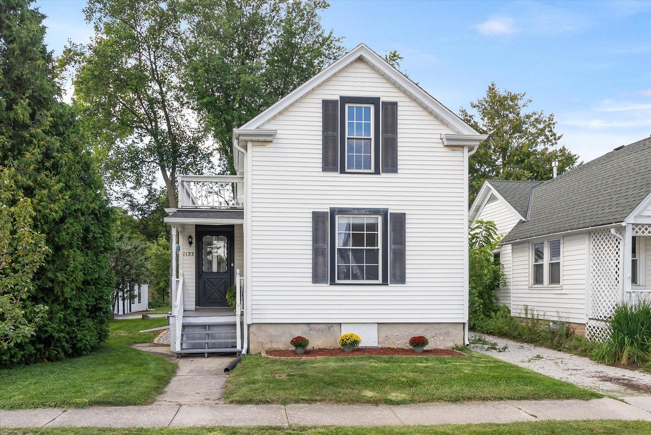 1123 12th Ave, Grafton, WI 53024