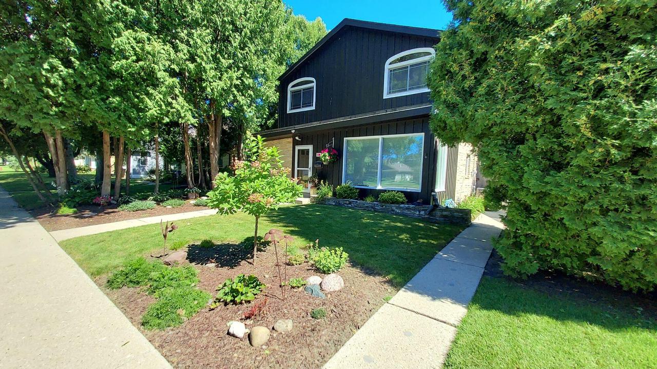 3328 S Honey Creek, Milwaukee, WI 53219