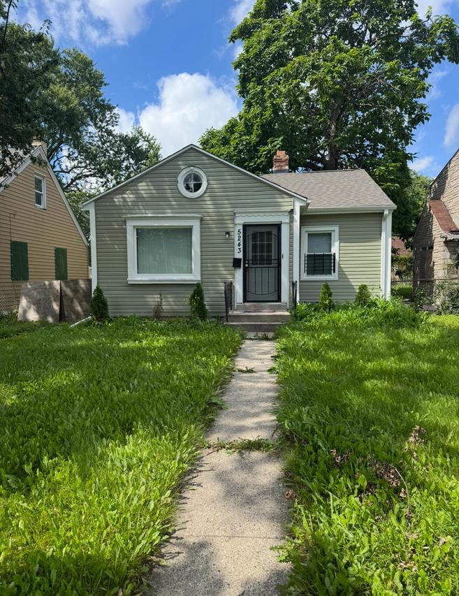 5243 N Teutonia Ave, Milwaukee, WI 53209
