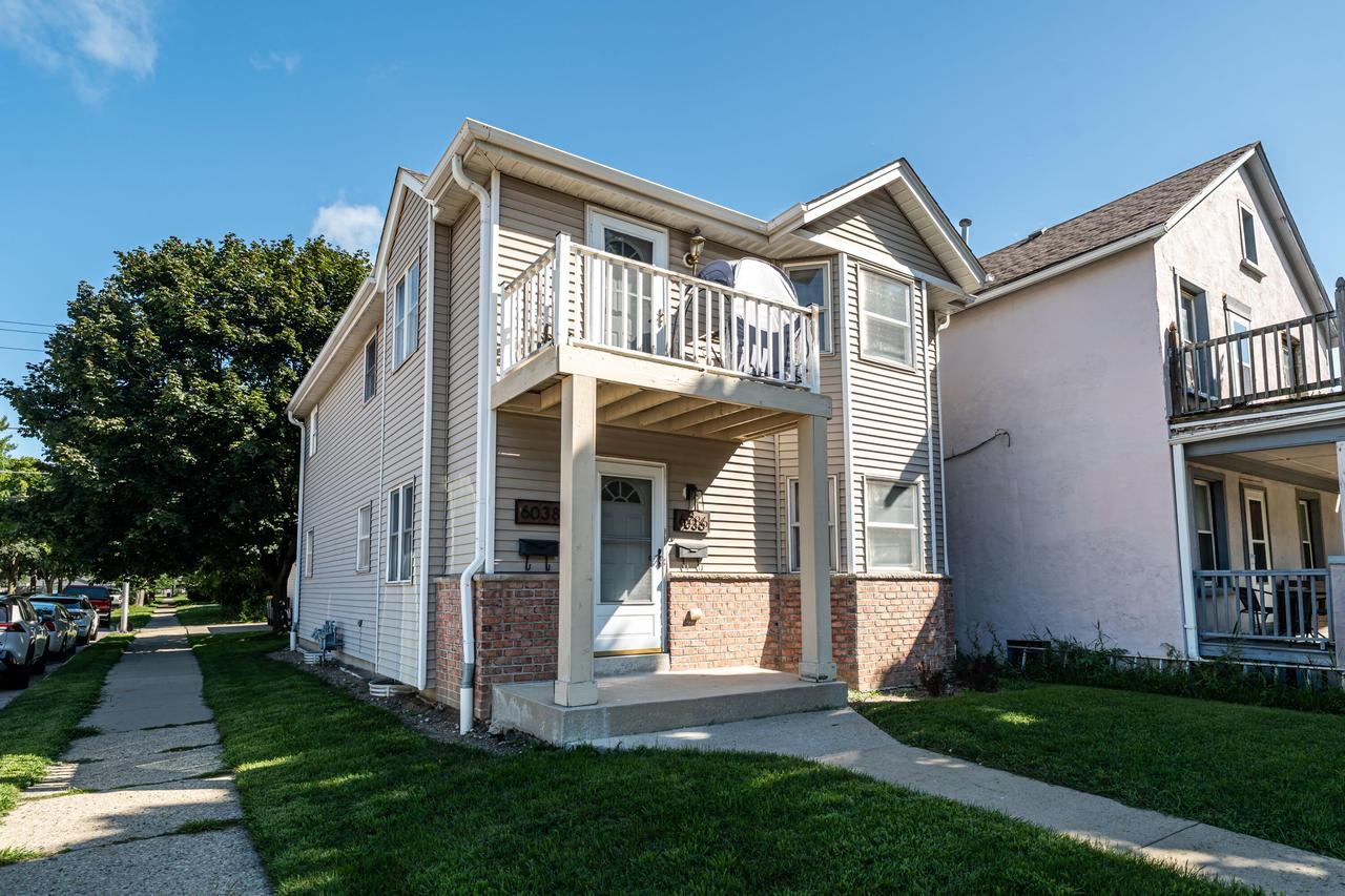 6036 W Mitchell St, West Allis, WI 53214
