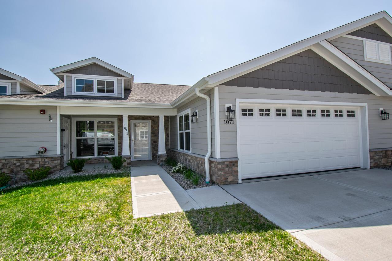 1072 Harbor Ave, West Bend, WI 53095
