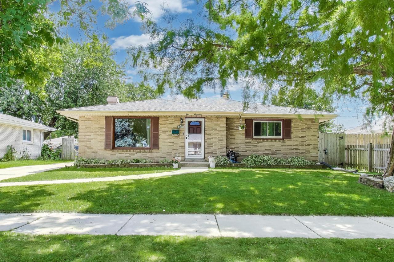 917 Berkeley Dr, Racine, WI 53402