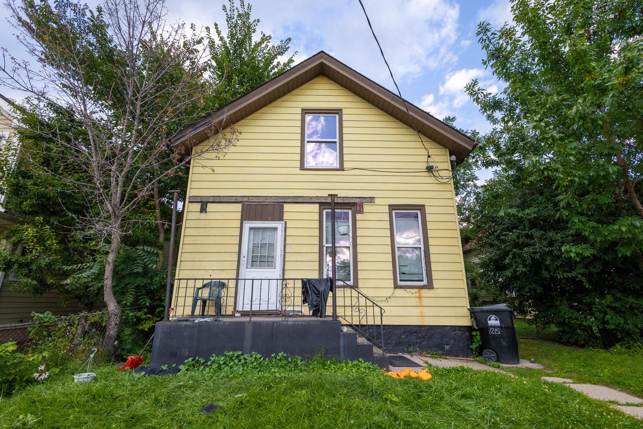 1215 Racine St, Racine, WI 53403
