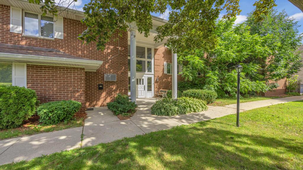 615 Michigan Ave #617, Sheboygan, WI 53081