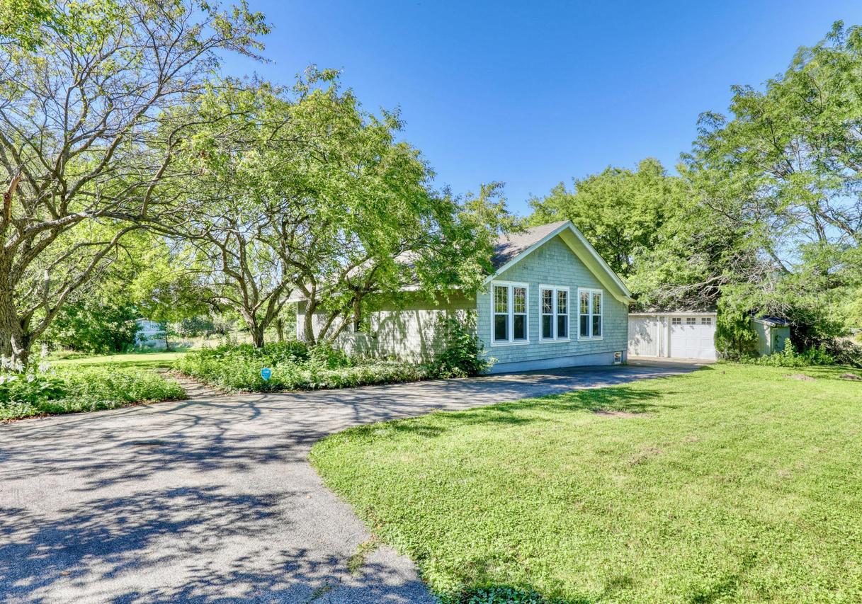 W305S4185 Brookhill Rd, Genesee, WI 53189