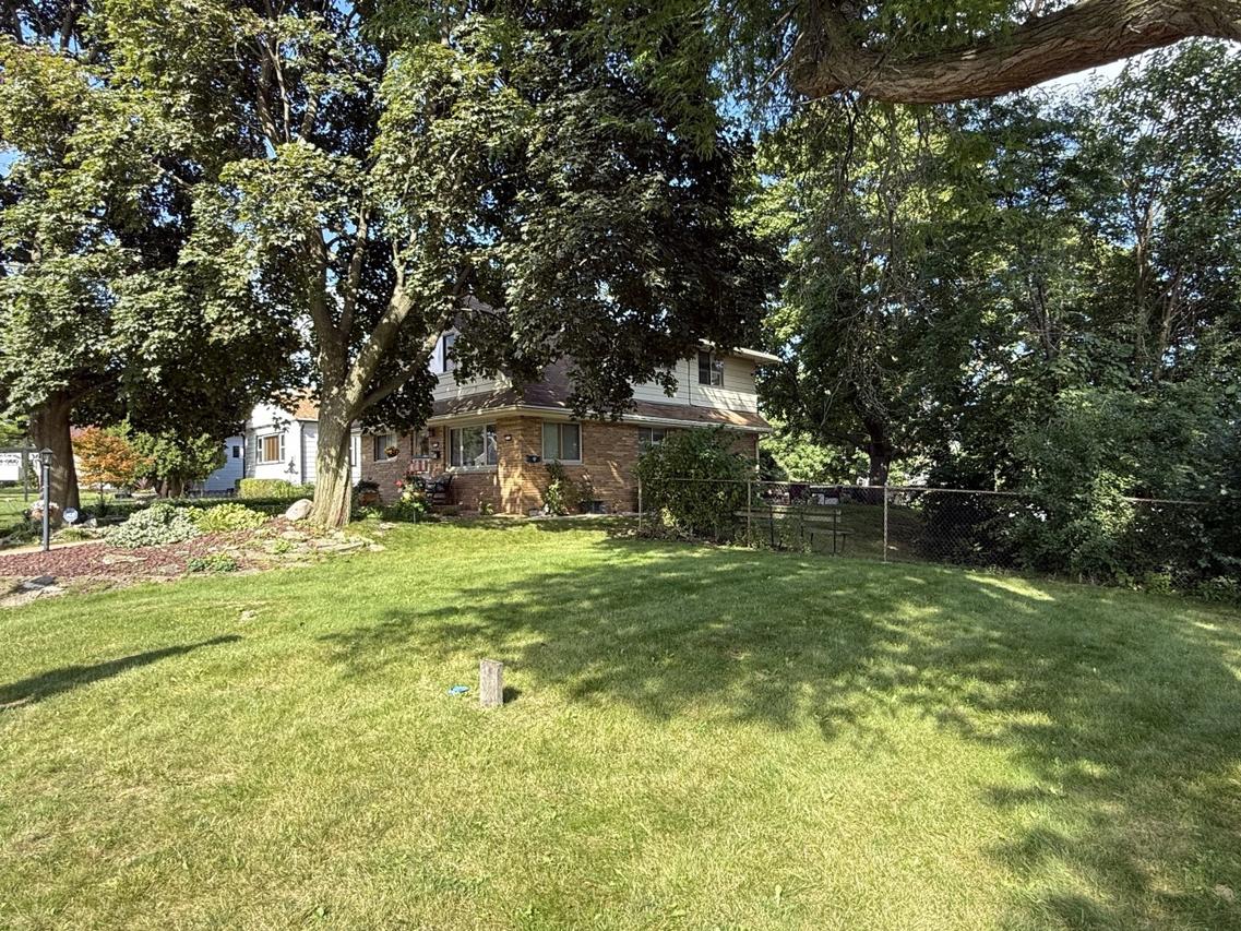 3634 S 34th St #3636, Greenfield, WI 53221