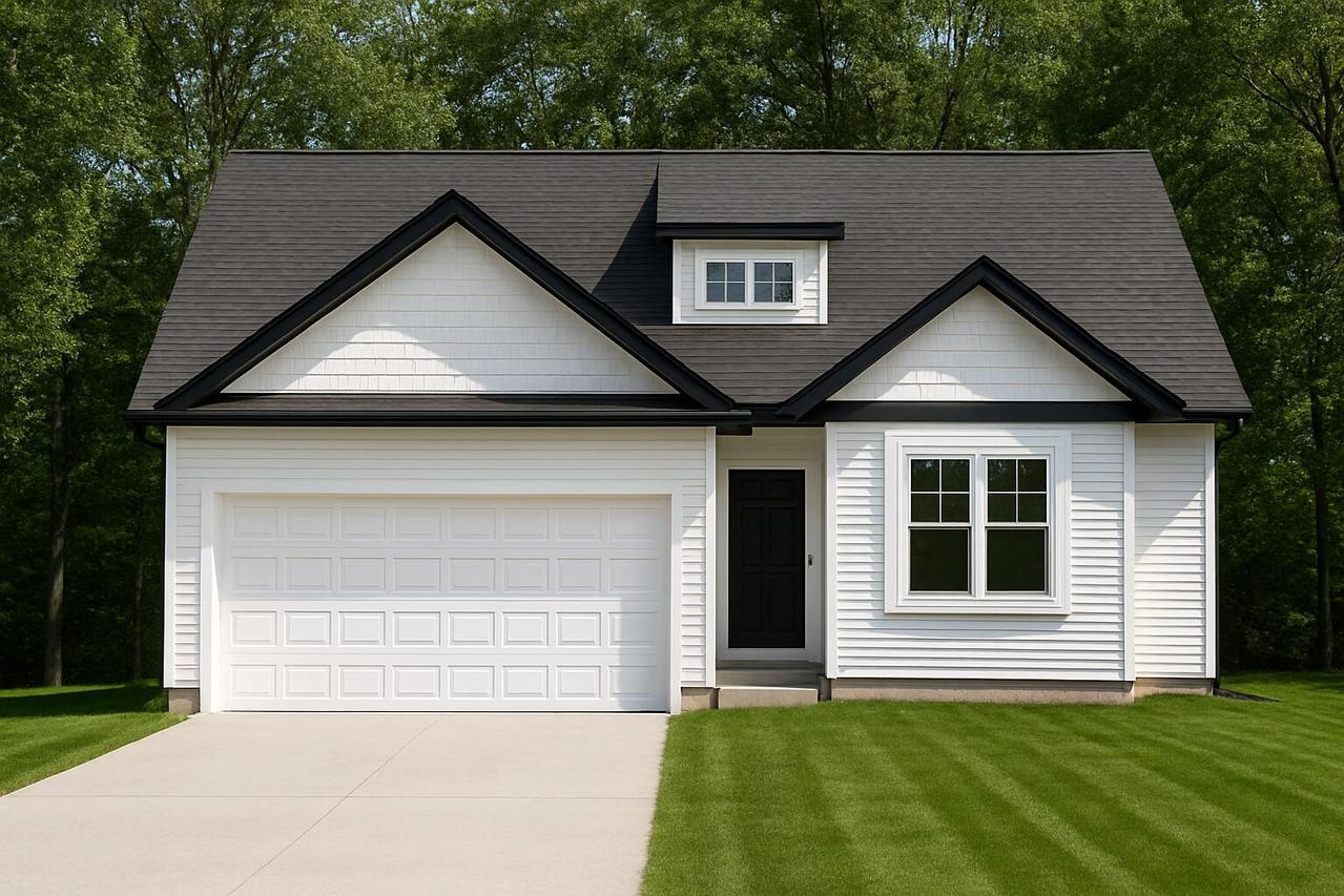 1452 Center St, Hartford, WI 53027