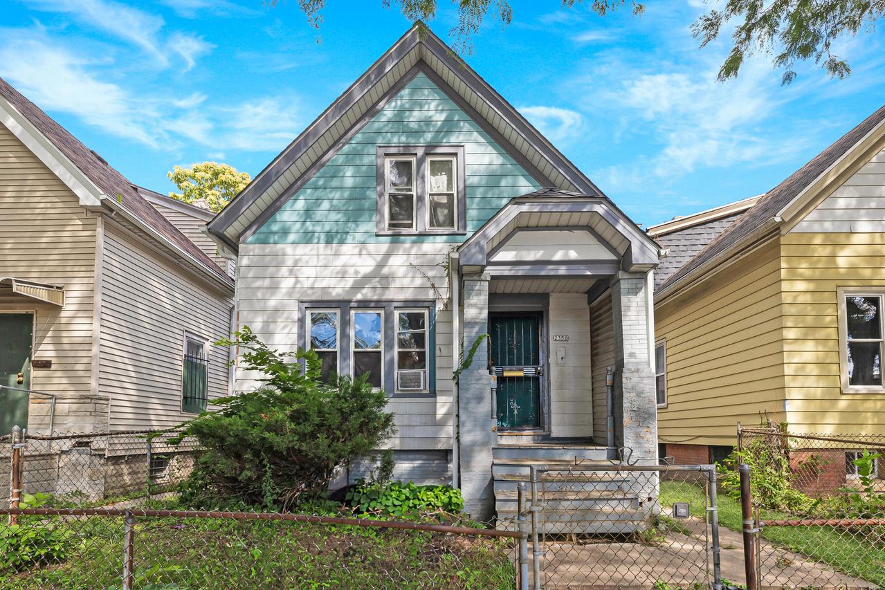 2350 N 18th St, Milwaukee, WI 53206