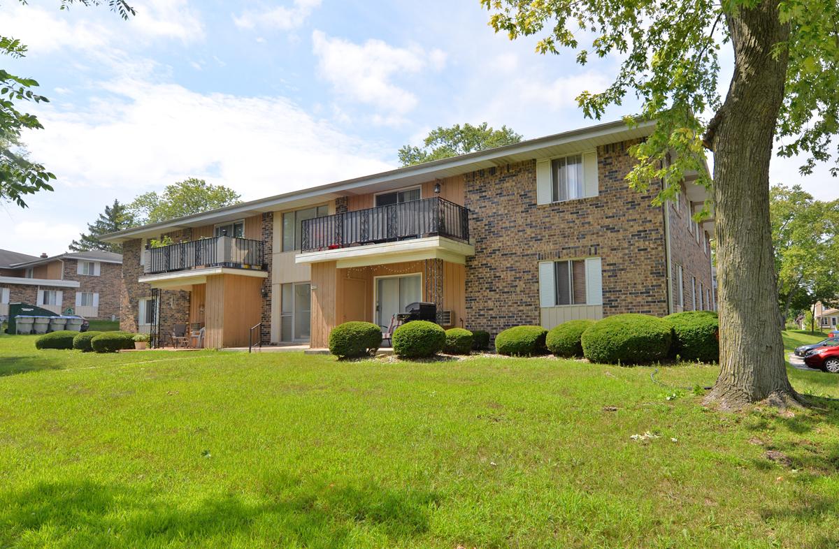 3429 S Pine Ave, Milwaukee, WI 53207