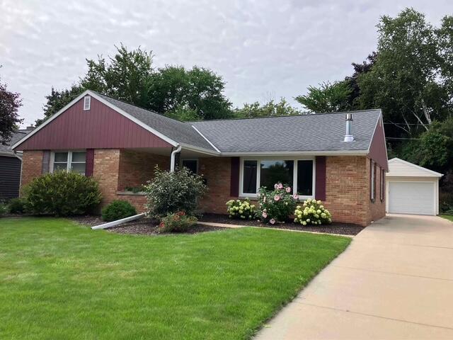 W62N321 Hanover Ave, Cedarburg, WI 53012