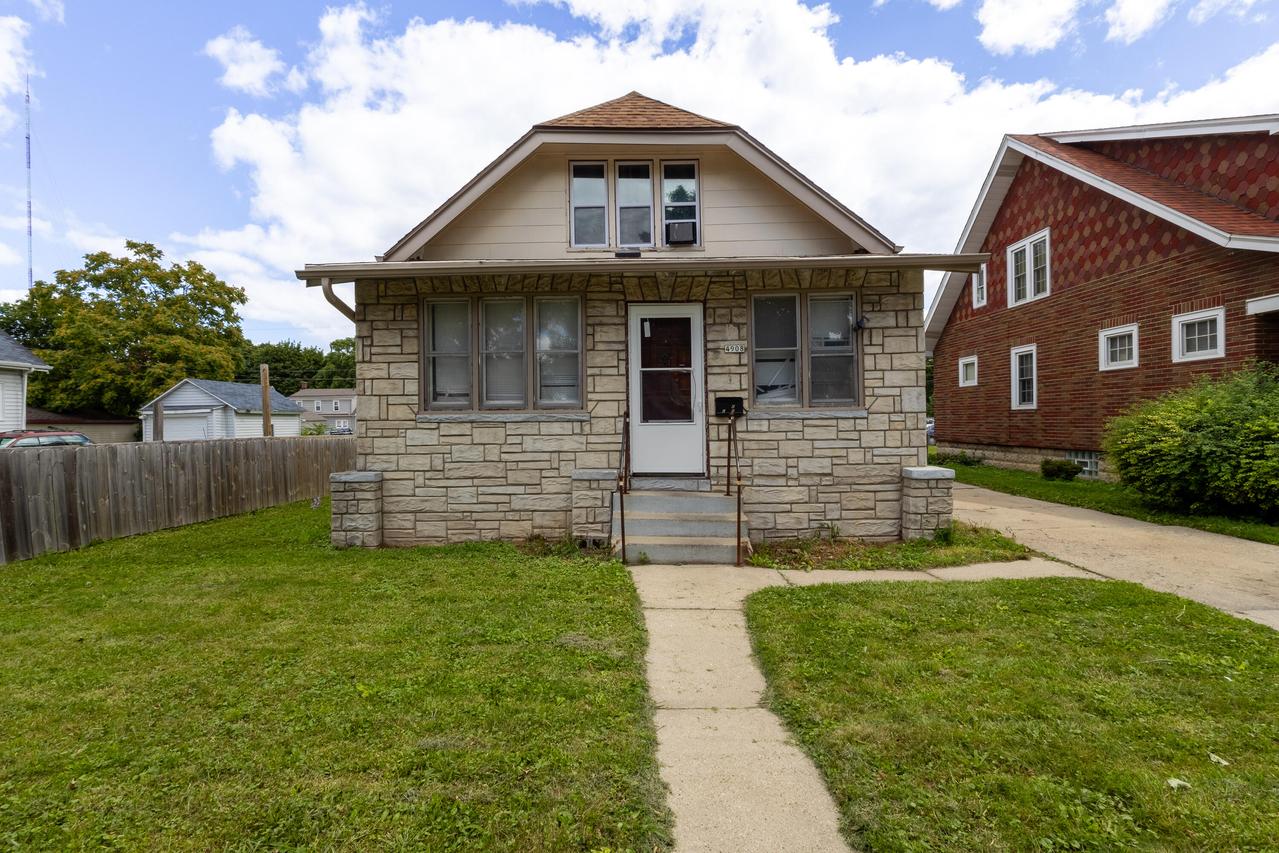 4908 N 19th Pl #4908A, Milwaukee, WI 53209