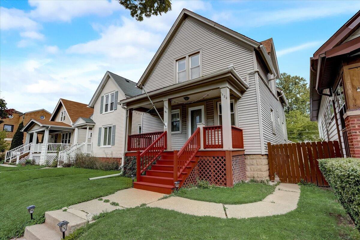 1520 S 73rd St #1522, West Allis, WI 53214