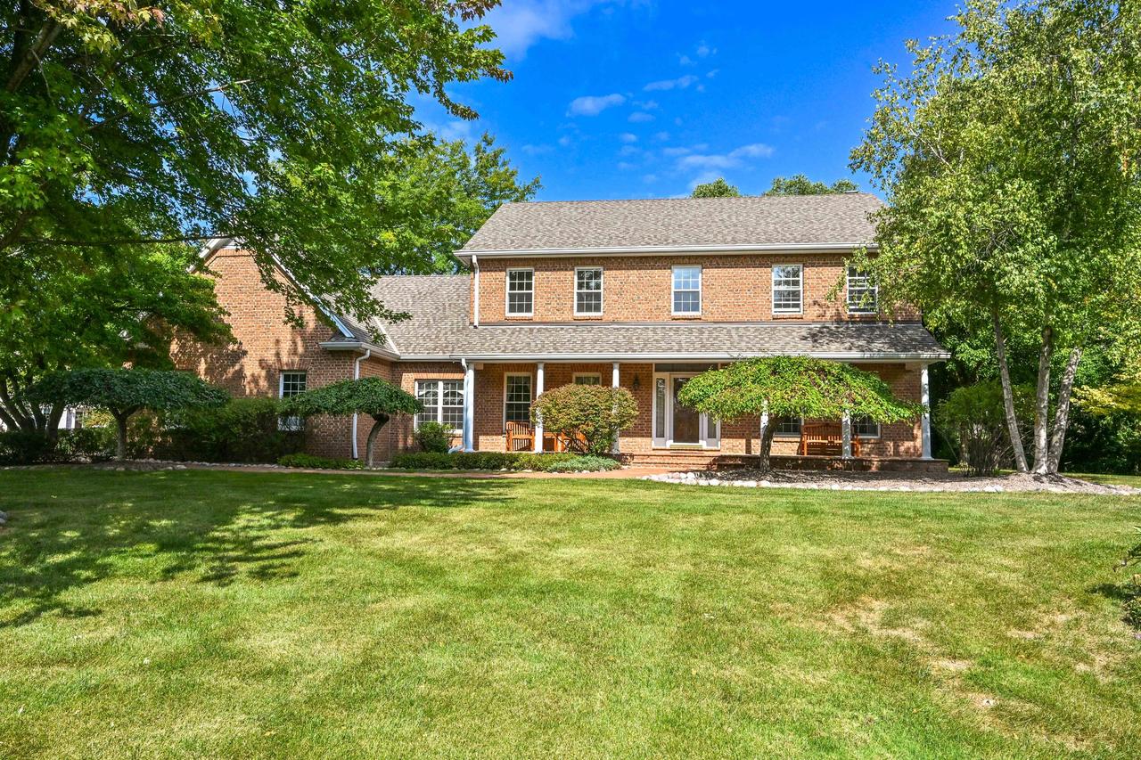 3230 Yale Ct, Brookfield, WI 53005