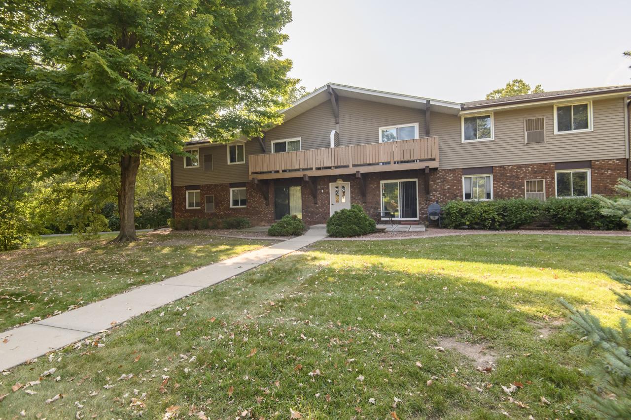 W158N11137 Legend Ave #7, Germantown, WI 53022