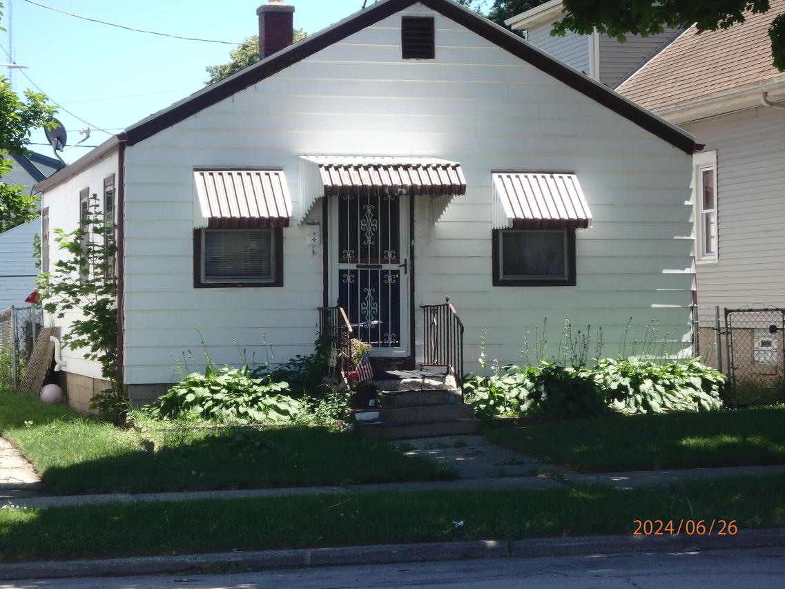 4118 N 7th St, Milwaukee, WI 53209