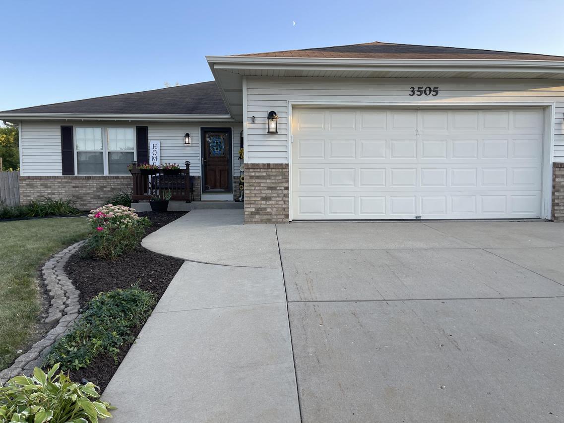 3505 25th St, Kenosha, WI 53144