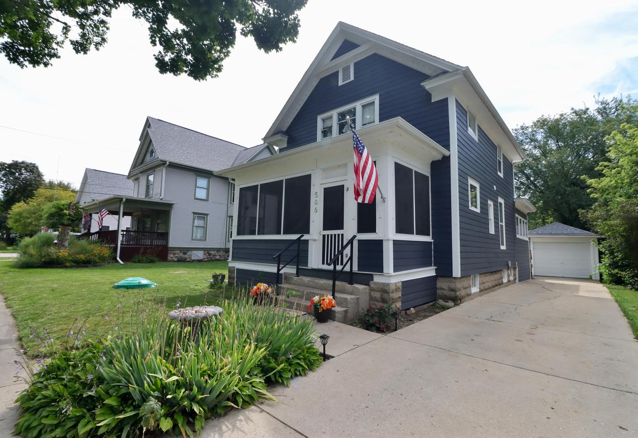 506 E Washington St, Delavan, WI 53115