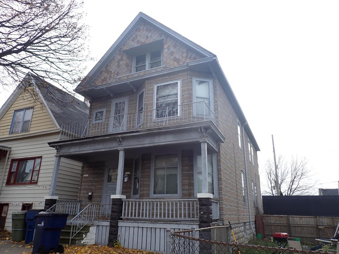 2429 W Burnham St #2429-A, Milwaukee, WI 53204