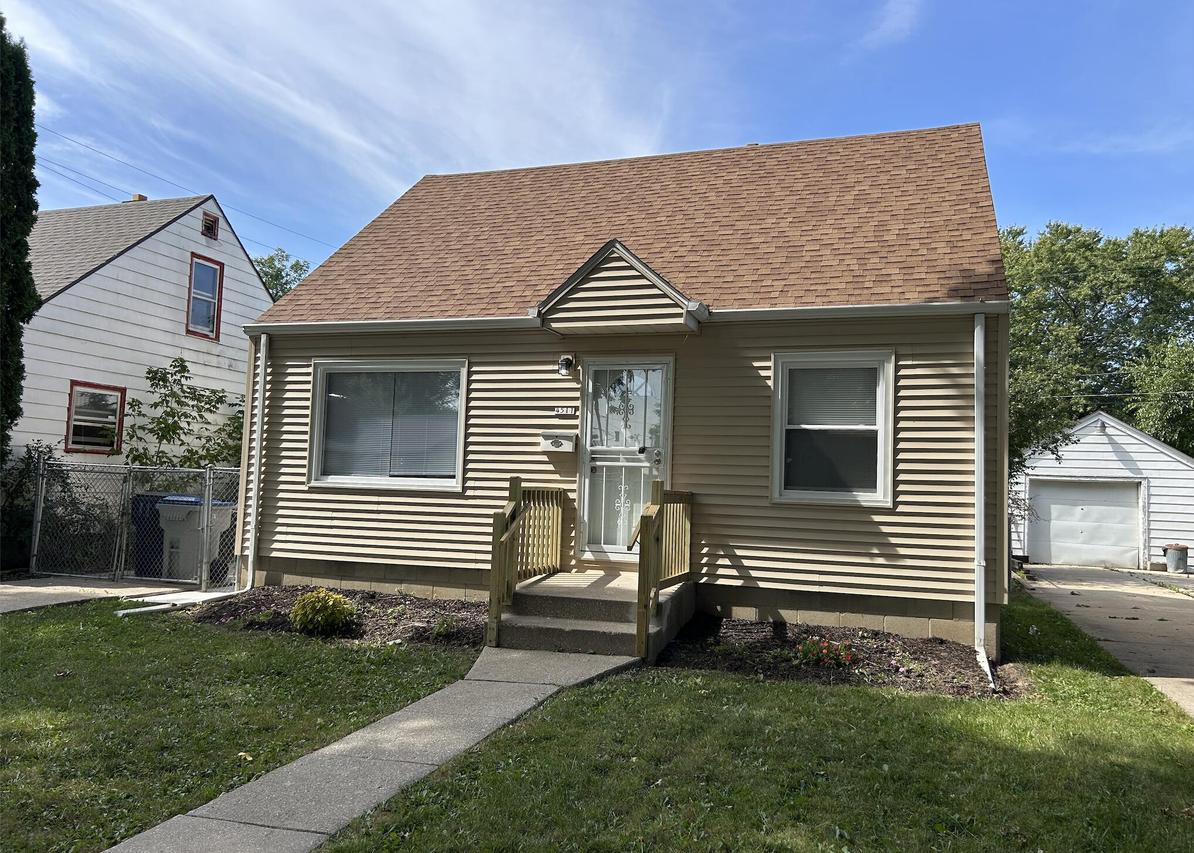 4511 N 44th St, Milwaukee, WI 53218