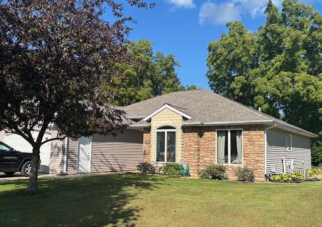 336 Kettle Moraine Dr, Slinger, WI 53086