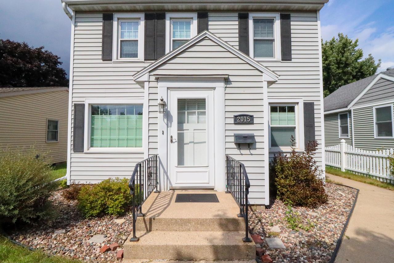 2015 Johnson St, La Crosse, WI 54601